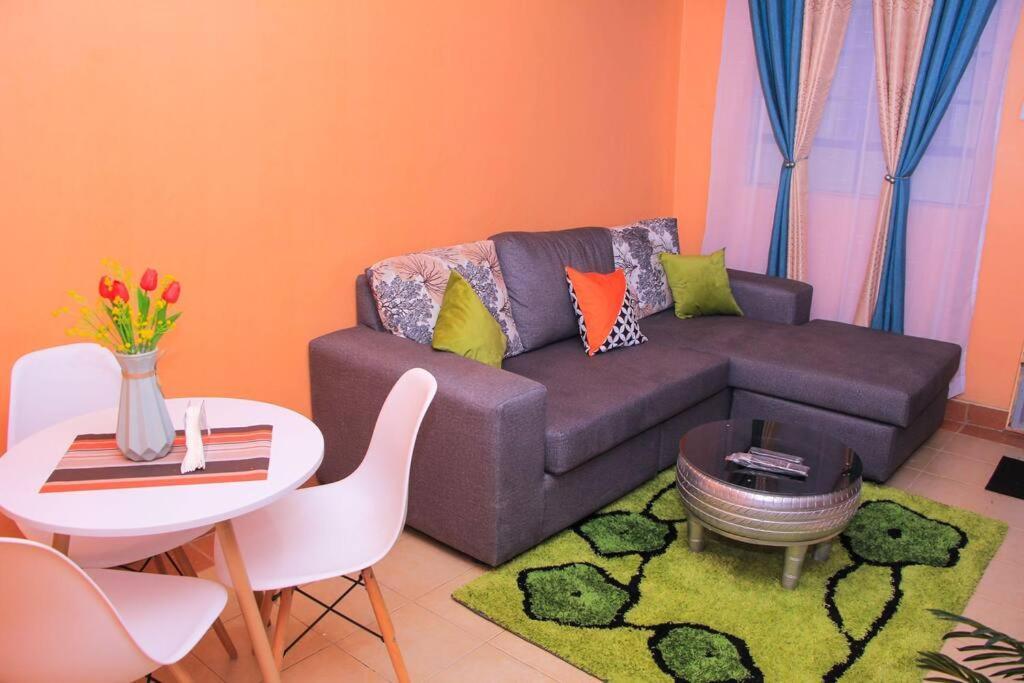 Cozy Homes 1 Bedroom House With Wi-Fi King Size Bed. Free Parking Naivasha Exteriér fotografie